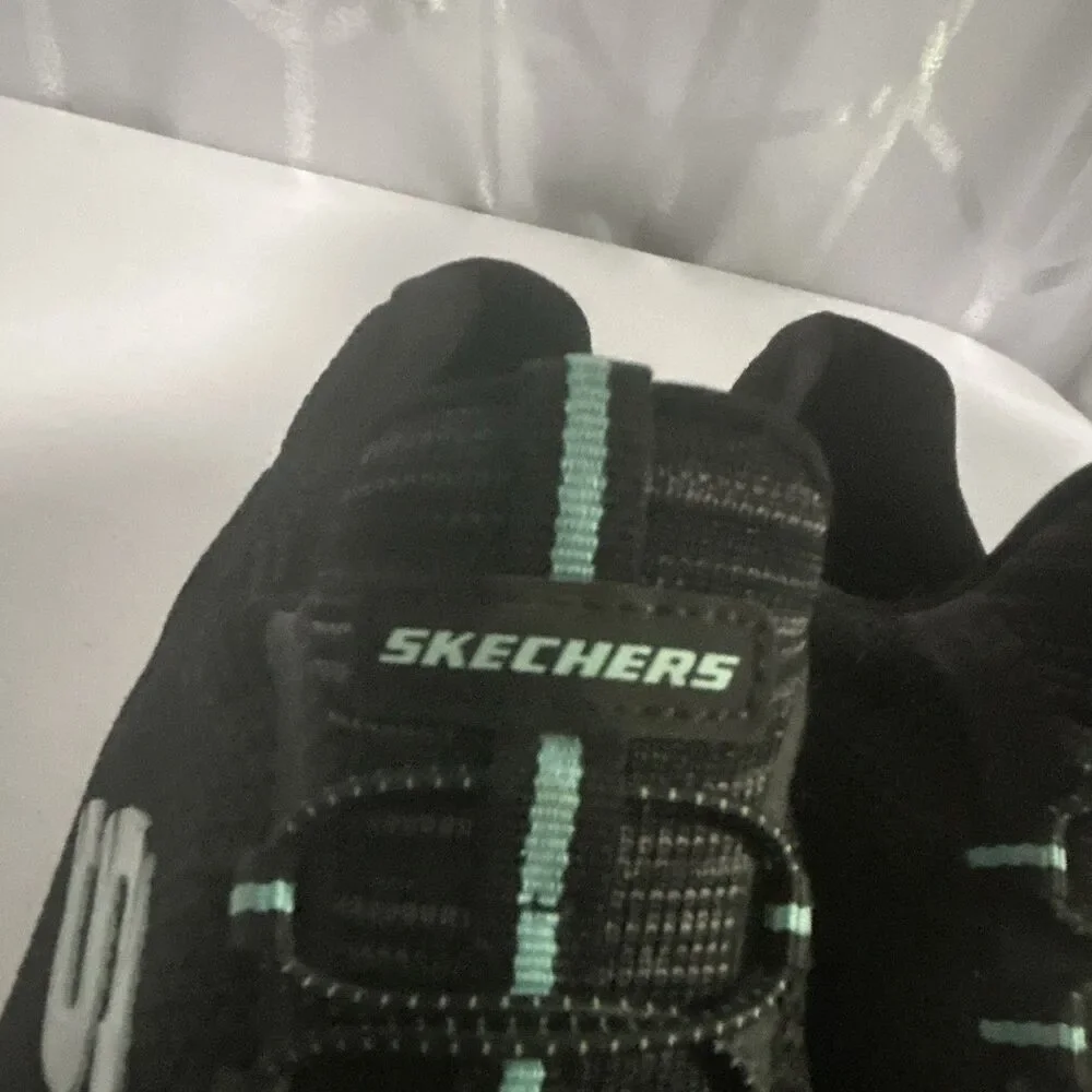 SKECHERS Memory Foam Lace-Up Low Top Athletic Sneaker Black/Mint/White: Size 8